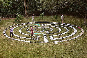 Marchant sur le labyrinthe